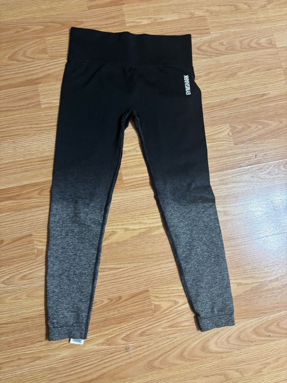 Gymshark Black to Gray Ombre ladies Leggings